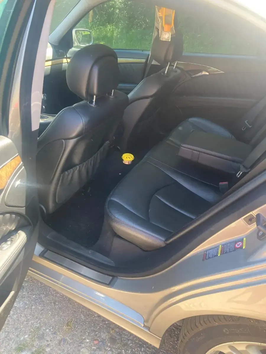 Gebraucht Mercedes E320 224 PS (164 kW) 2008 Grau Limousine