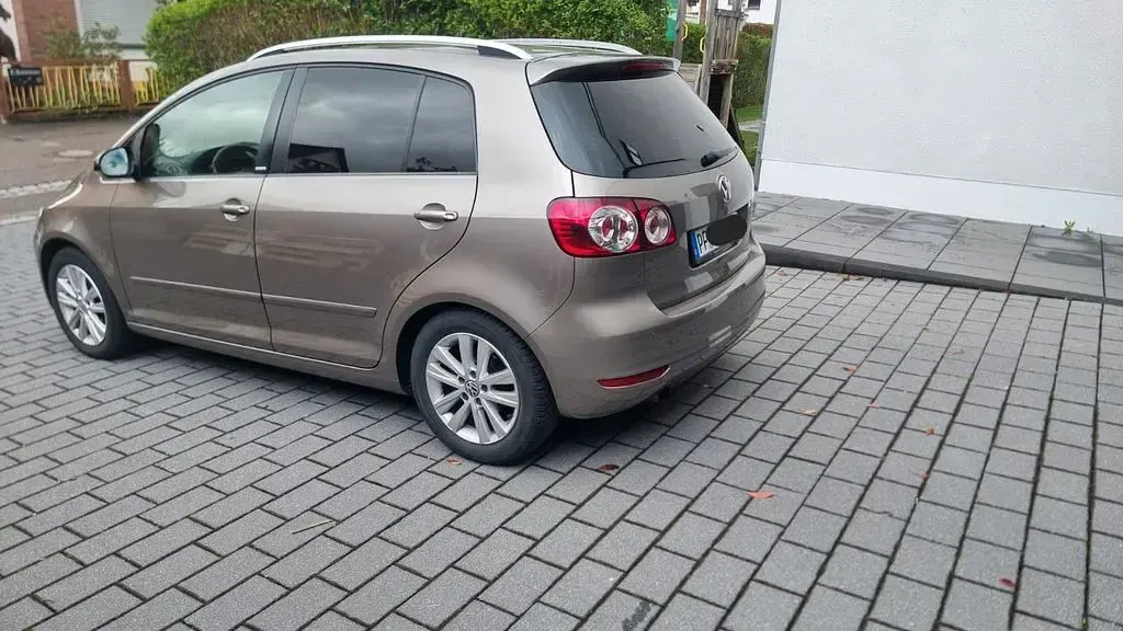 Brugt VW Golf Plus Cross 105 HK (77 kW) 2011 Brun MPV