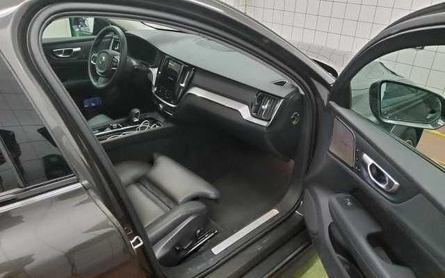 Gebraucht Volvo V60 CC 145 PS (106 kW) 2023 Kombi