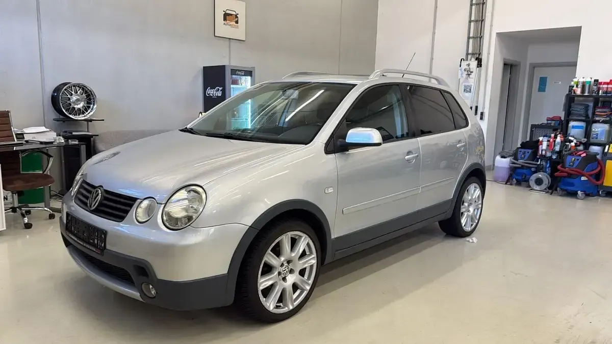 Używany VW Polo Cross 85 KM (62 kW) 2005 Srebrny Hatchback