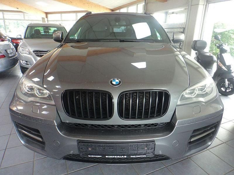 Grau Gebraucht 2012 BMW X6 M50 Shadowline SUV | 14.999 € (Teuer) - Bild 1/4