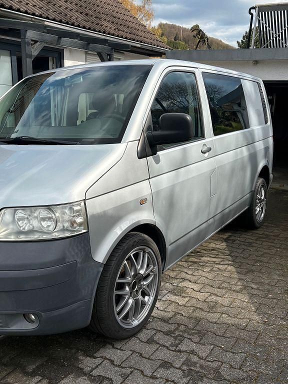 Gebraucht VW Transporter 105 PS (77 kW) 2003 Silber Van