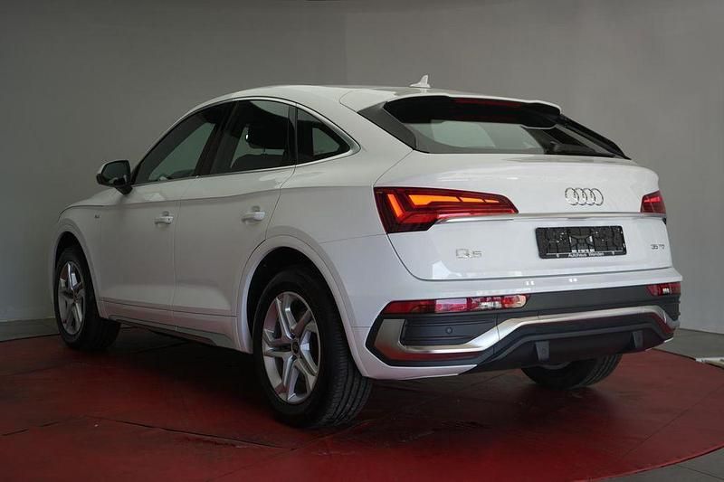 Gebraucht Audi Q5 Sportback S-Line 163 PS (119 kW) 2023 Ibis white SUV