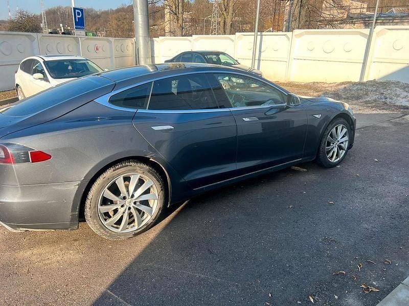 Gebraucht Tesla Model S 309 kW (421 PS) 2015 Grau Kleinwagen