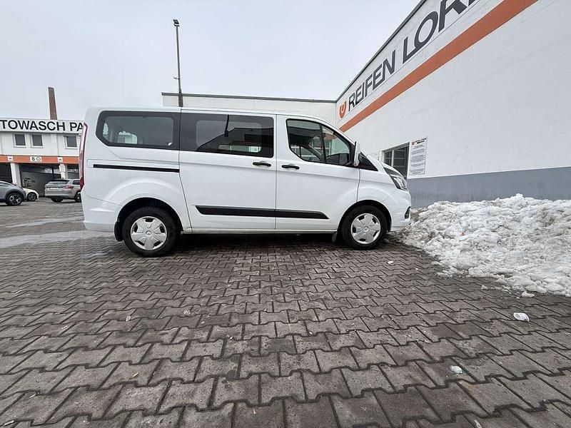 Gebraucht Ford Transit Trend 125 PS (91 kW) 2018 Van / Kleinbus
