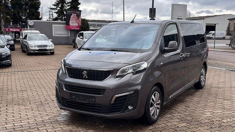 Gebraucht Peugeot Traveller Allure 177 PS (130 kW) 2019 Grau Van / Kleinbus