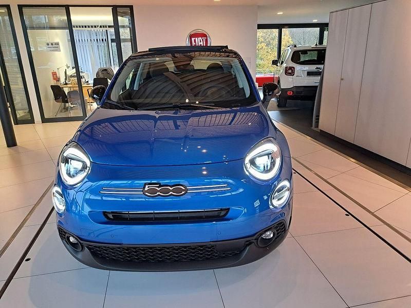 Gebraucht Fiat 500X Dolcevita 131 PS (96 kW) 2024 Blau SUV