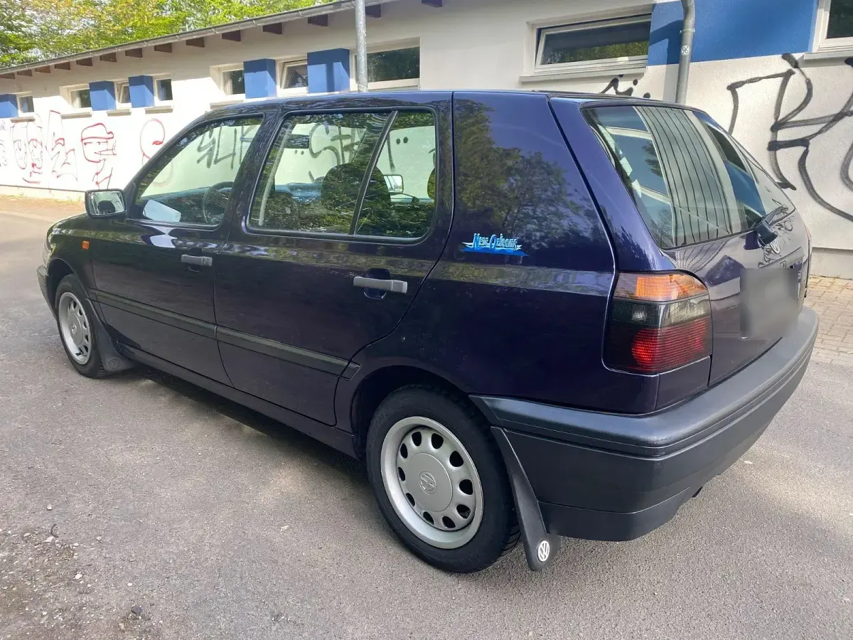 Gebraucht VW Golf III 60 PS (44 kW) 1994 Blau Limousine