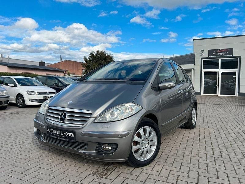 Grau Gebraucht 2005 Mercedes A180 Kleinwagen | 4.999 € (Fairer Preis) - Bild 1/4