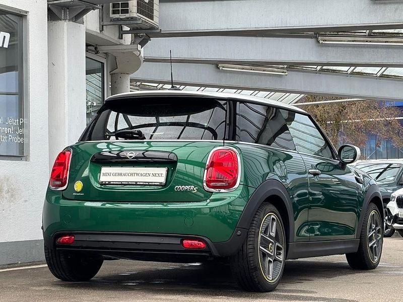 Gebraucht Mini Cooper SE Classic 135 kW (184 PS) 2022 Grün Kleinwagen