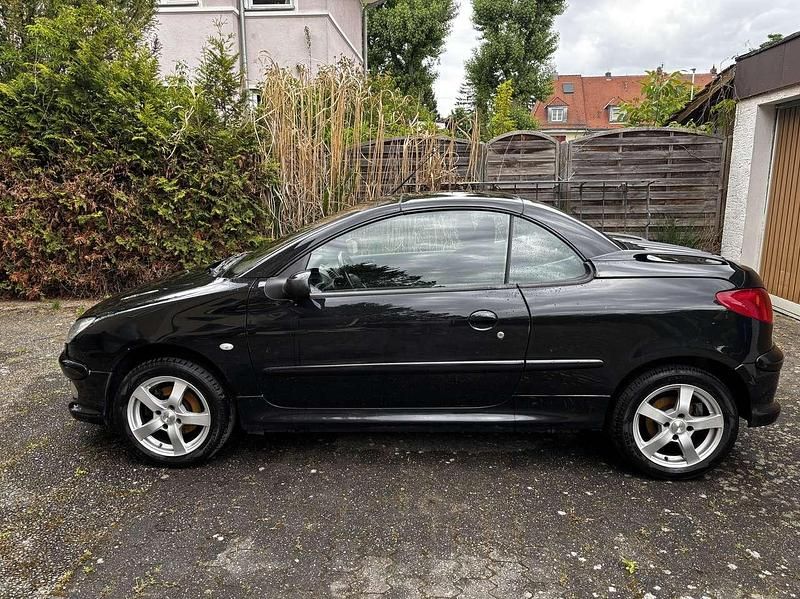 Gebraucht Peugeot 206 109 PS (80 kW) 2004 Cabrio