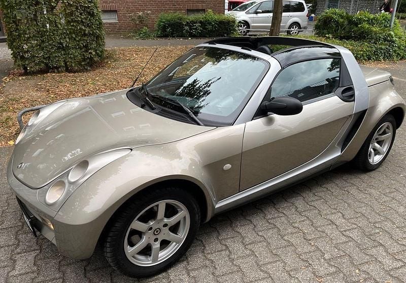 Beige Gebraucht 2003 Smart Roadster Cabrio | 6.200 € (Fairer Preis) - Bild 1/4