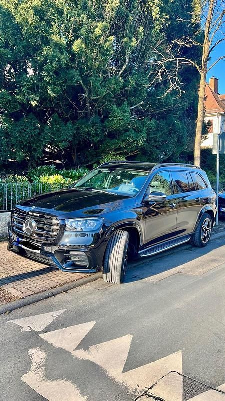 Silber Gebraucht 2024 Mercedes GLS350 SUV | 93.000 € (Superpreis) - Bild 1/4