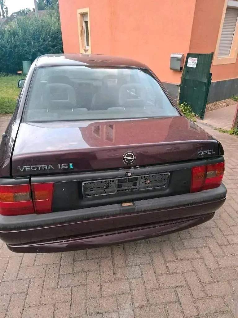Gebraucht Opel Vectra 73 PS (53 kW) 1994 Andere farben Limousine