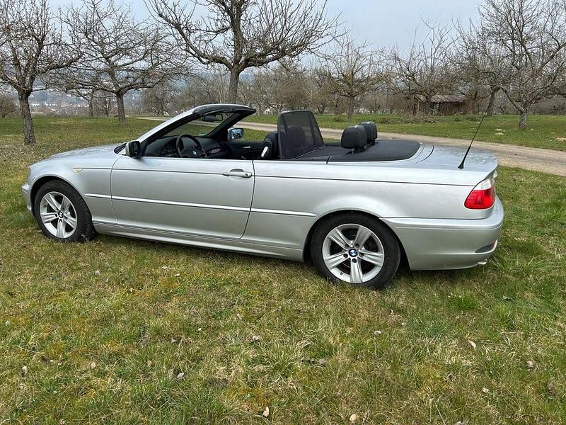 Gebraucht BMW 320 Cabriolet 170 PS (125 kW) 2005 Silber Cabrio
