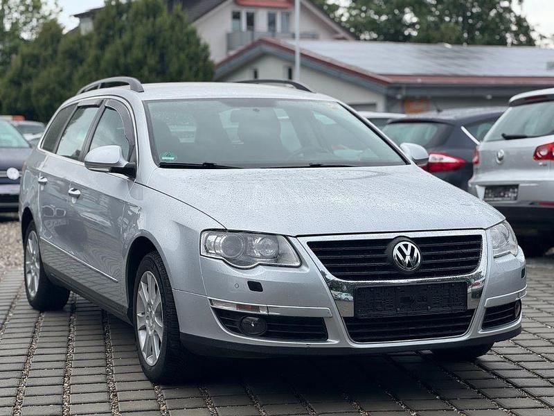 Silber Gebraucht 2010 VW Passat Comfortline Kombi | 2.500 € (Superpreis) - Bild 1/4