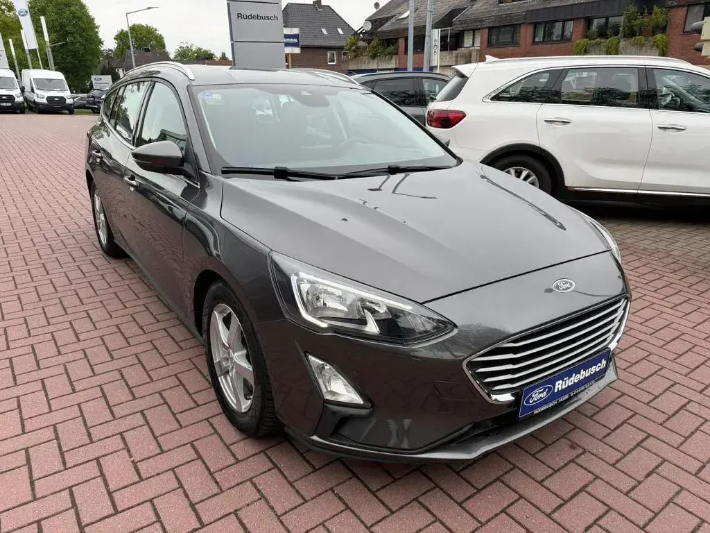 Gebraucht Ford Focus Cool & Connect 150 PS (110 kW) 2019 Grau Kombi