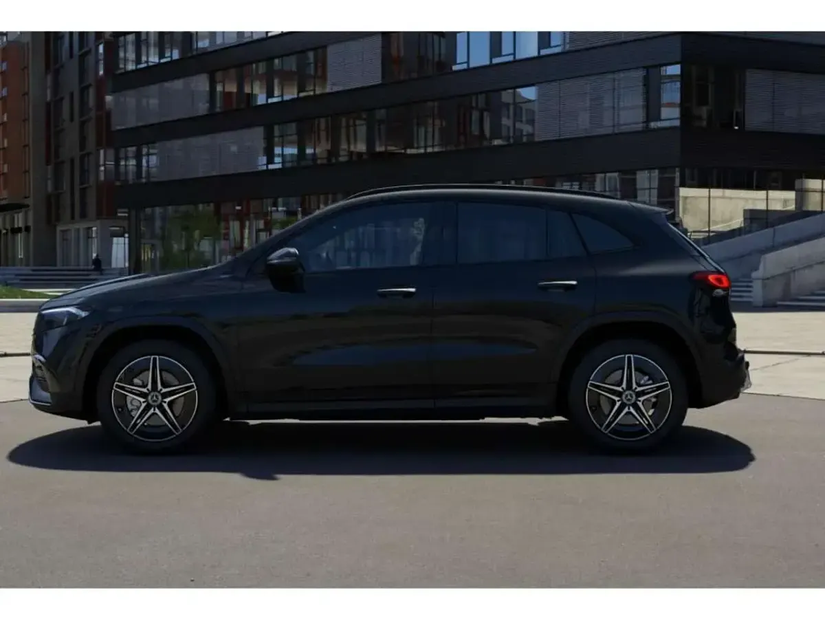 Gebraucht Mercedes EQA250 AMG 139 kW (190 PS) 2022 Kosmosschwarz SUV