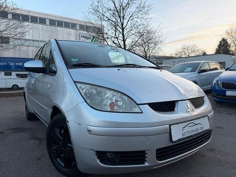 Gebraucht Mitsubishi Colt Motion 75 PS (55 kW) 2006 Silber Limousine