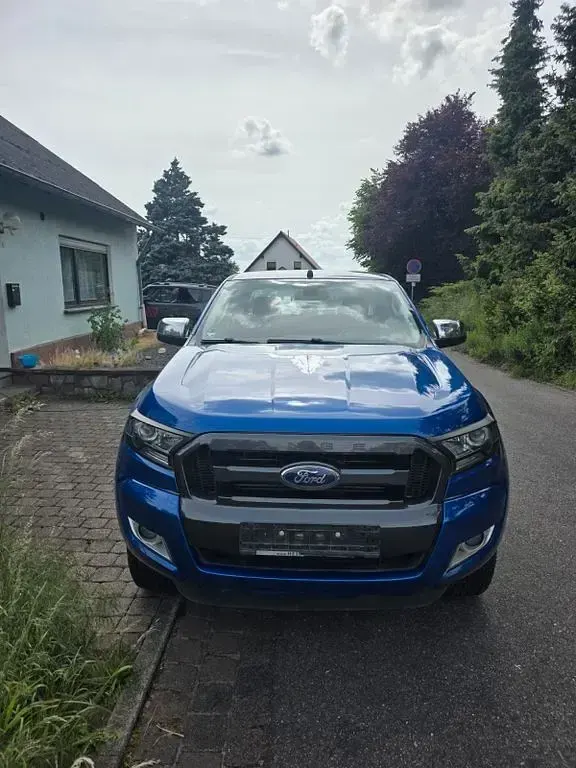 Gebraucht Ford Ranger 160 PS (117 kW) 2018 Blau Pickup