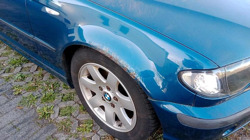 Second-hand BMW 320 170 CP (125 kW) 2002 Albastru Break