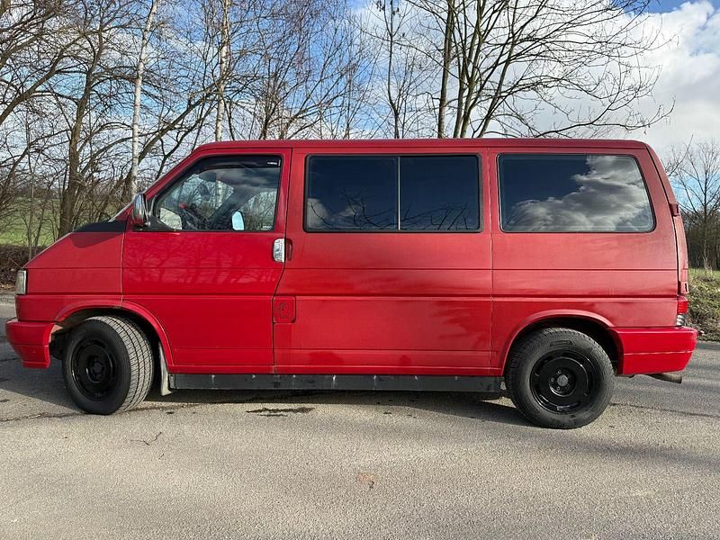 Gebraucht VW T4 77 PS (56 kW) 1994 Rot Van