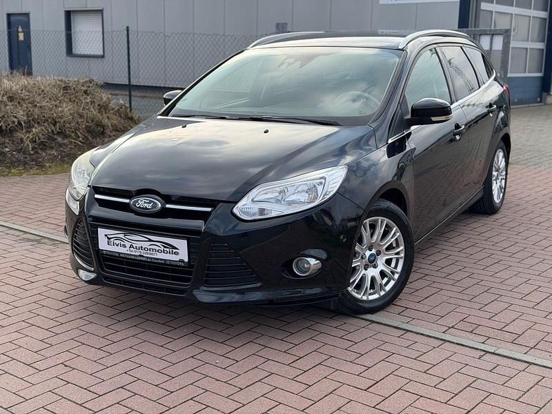 Używany Ford Focus Titanium 150 KM (110 kW) 2012 Czarny Kombi