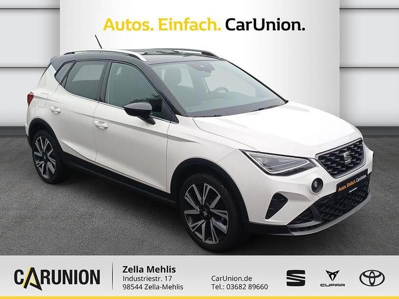 Gebraucht Seat Arona FR 150 PS (110 kW) 2023 Weiß / midnight schwarz SUV