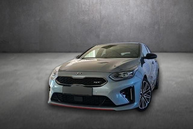 Grau metallic Gebraucht 2021 Kia ProCeed GT Kleinwagen | 27.240 € (Fairer Preis) - Bild 1/1