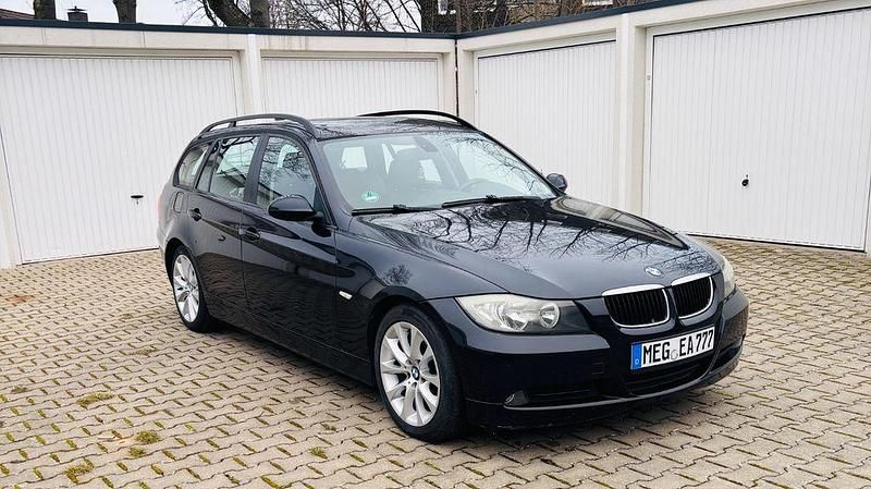 Gebraucht BMW 320 177 PS (130 kW) 2008 Schwarz Kombi