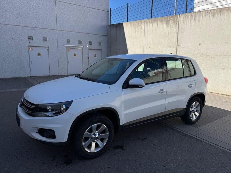 Gebraucht VW Tiguan Track & Field 140 PS (102 kW) 2012 Weiß SUV