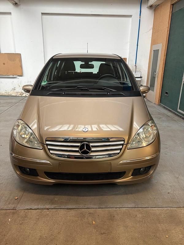 Gebraucht Mercedes A150 95 PS (69 kW) 2007 Gelb Kleinwagen