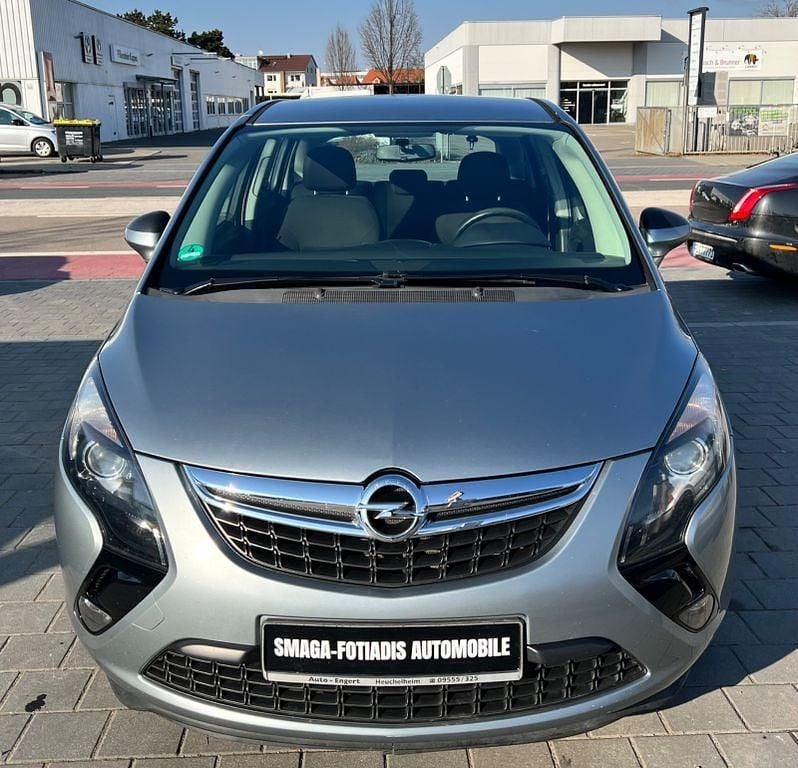 Gebraucht Opel Zafira Tourer Selection 120 PS (88 kW) 2012 Silber Van / Kleinbus