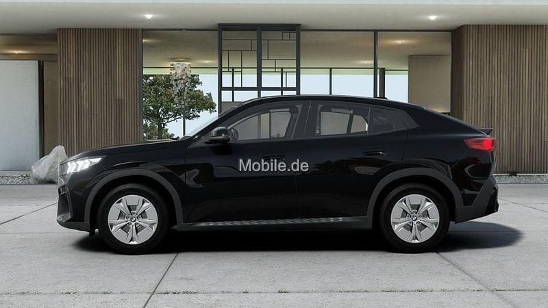 Neu BMW iX2 150 kW (204 PS) 2026 Schwarz SUV