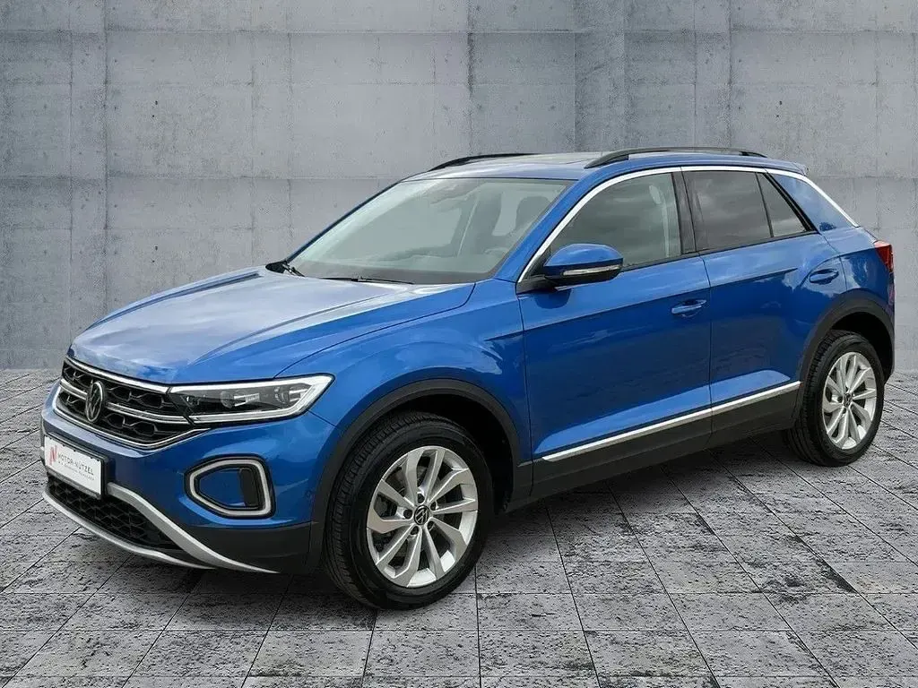 Second-hand VW T-Roc Beats 150 CP (110 kW) 2023 Albastru SUV