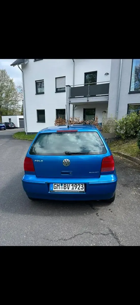 Gebraucht VW Polo 60 PS (44 kW) 2001 Blau Kleinwagen