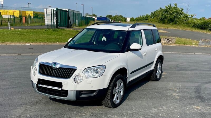 Weiß Gebraucht 2013 Skoda Yeti Plus Edition SUV | 12.300 € (Fairer Preis) - Bild 1/4