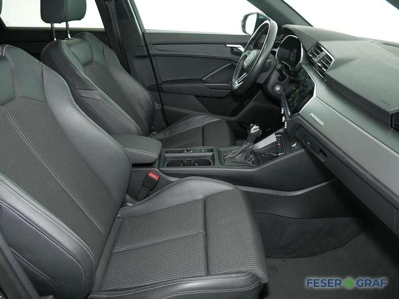 Second-hand Audi Q3 Business 150 CP (110 kW) 2023 Gri SUV