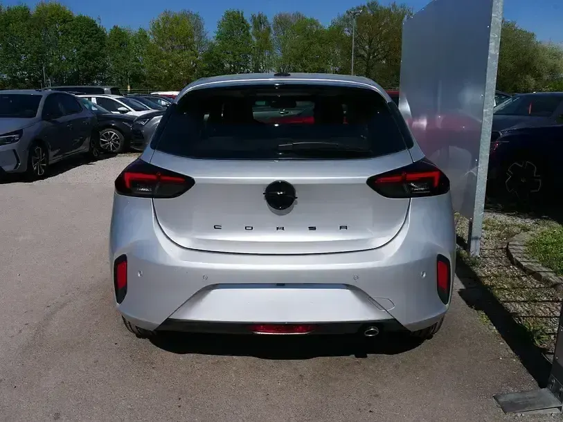 Nowe Opel Corsa 2026 Srebrny Hatchback