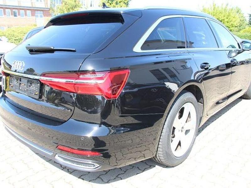 Gebraucht Audi A6 Sport 140 PS (102 kW) 2022 Schwarz Kombi