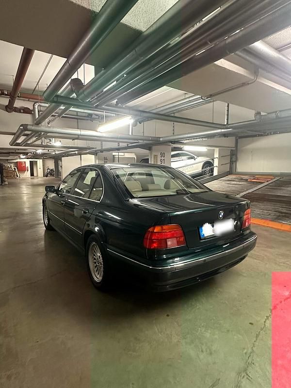 Gebraucht BMW 520 150 PS (110 kW) 1997 Grün Limousine