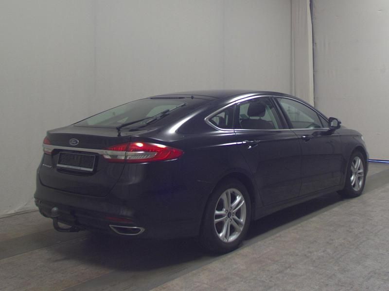 Gebraucht Ford Mondeo Titanium 190 PS (139 kW) 2019 Schwarz Limousine