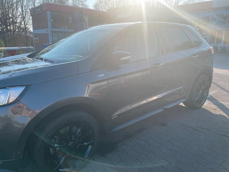 Gebraucht Ford Edge 238 PS (175 kW) 2020 Grau SUV