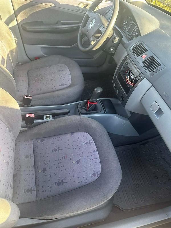 Gebraucht Skoda Fabia 68 PS (50 kW) 2000 Schwarz Kleinwagen