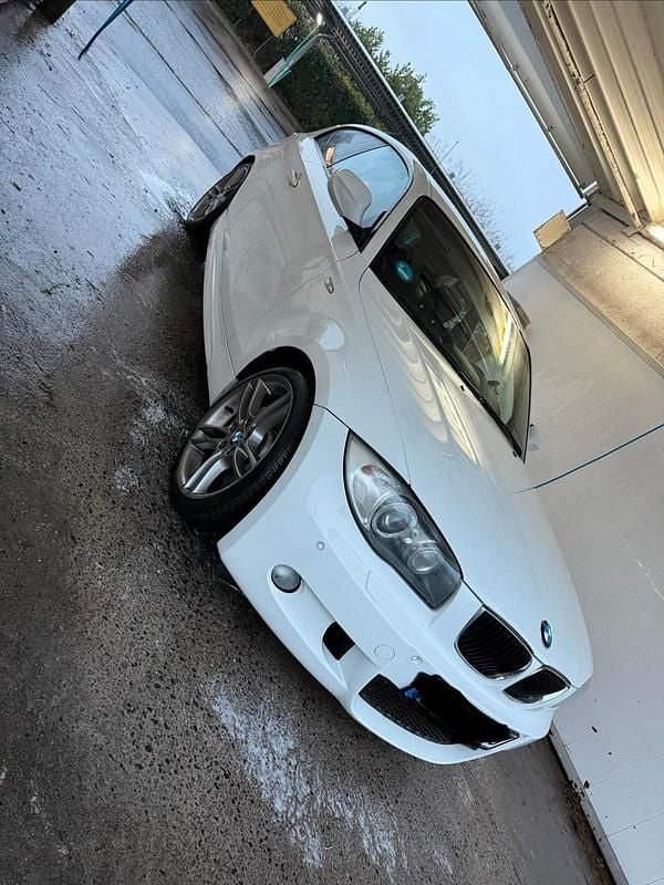 Gebraucht BMW 123 M Sport 204 PS (150 kW) 2011 Weiß Kleinwagen