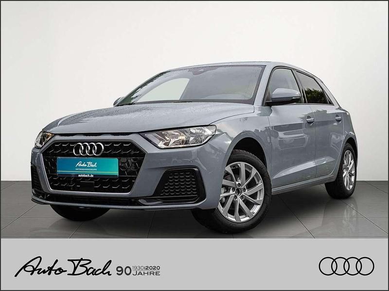 Pfeilgrau perleffekt Neu 2025 Audi A1 Advanced Plus Kleinwagen | 26.940 € (Superpreis) - Bild 1/4
