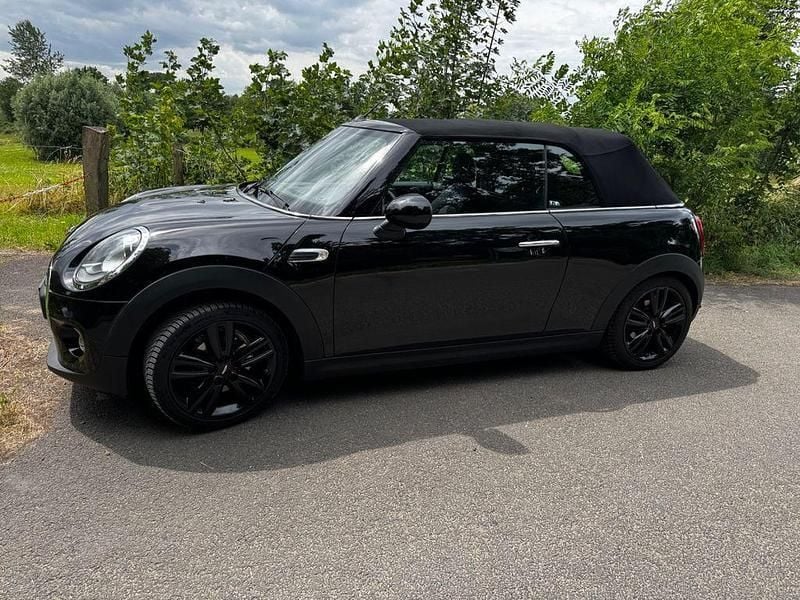 Schwarz Gebraucht 2017 Mini One Cabriolet Cabrio | 12.500 € (Guter Preis) - Bild 1/4