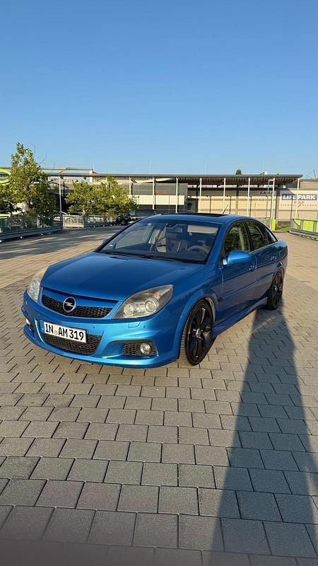 Blau Gebraucht 2008 Opel Vectra OPC Limousine | 5.600 € (Teuer) - Bild 1/4
