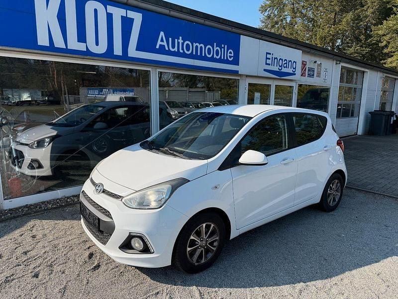 Gebraucht Hyundai i10 Edition 87 PS (63 kW) 2014 Pure white Kleinwagen