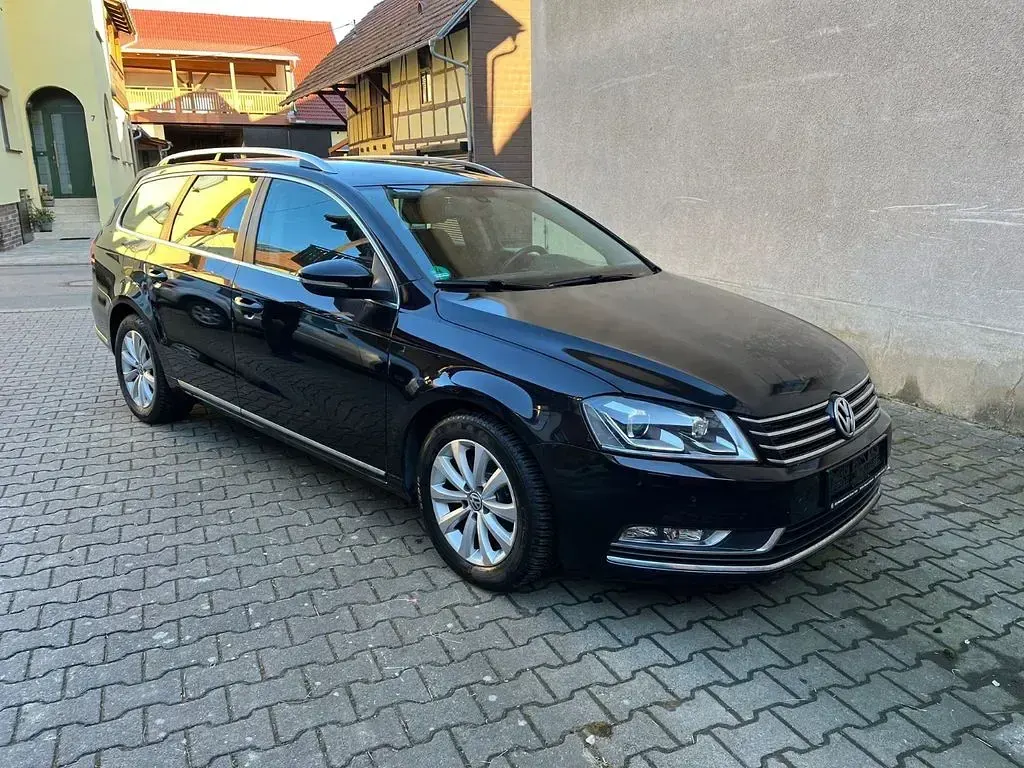 Gebraucht VW Passat Comfortline 140 PS (102 kW) 2014 Schwarz Kombi